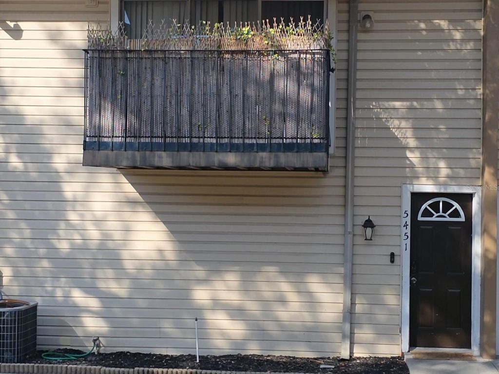 Photo of 5451 Sweetwater Terrace Circle, Tampa, FL 33634 (MLS # TB8452121)