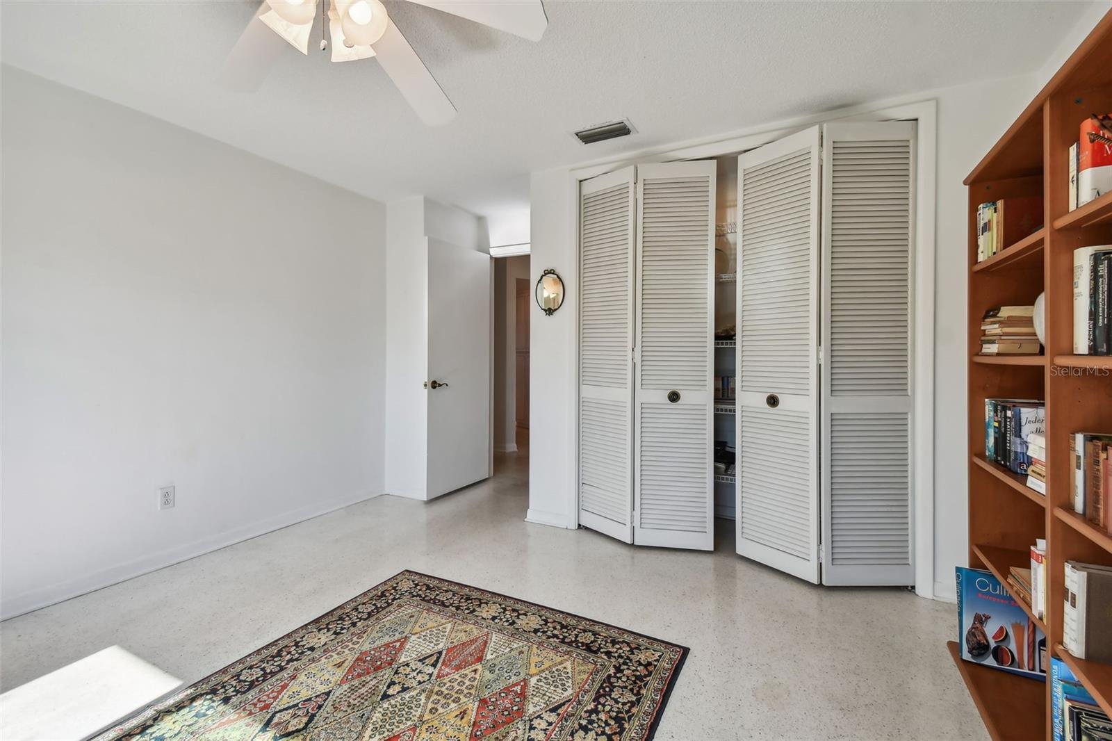 CAPRI ISLE - Residential