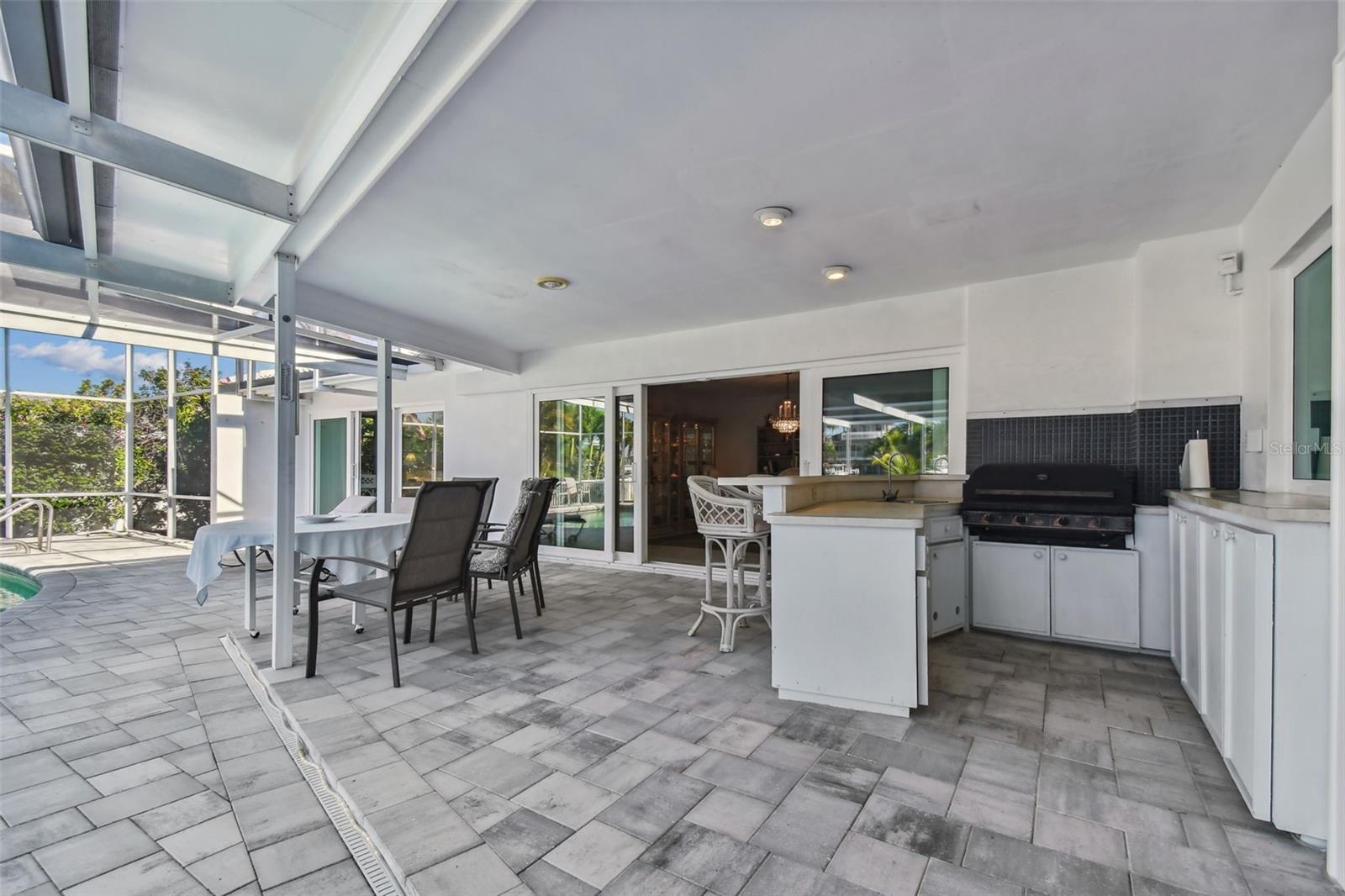 CAPRI ISLE - Residential