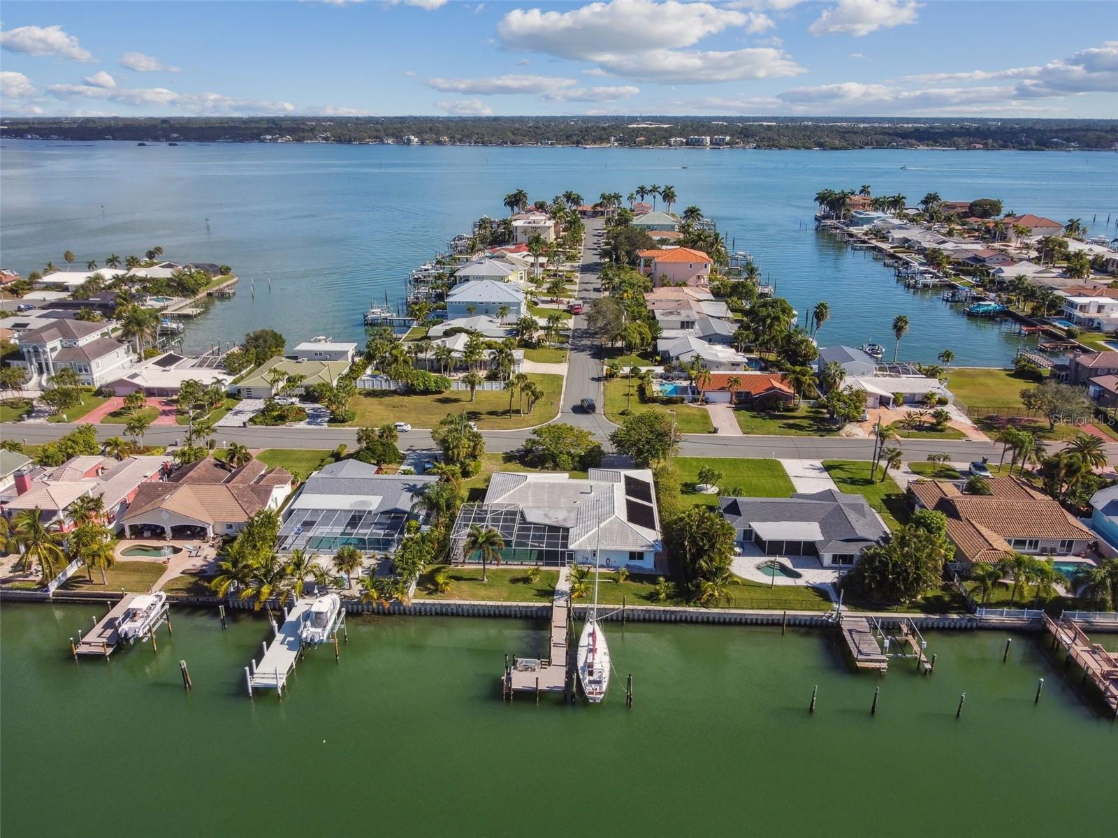 CAPRI ISLE - Residential