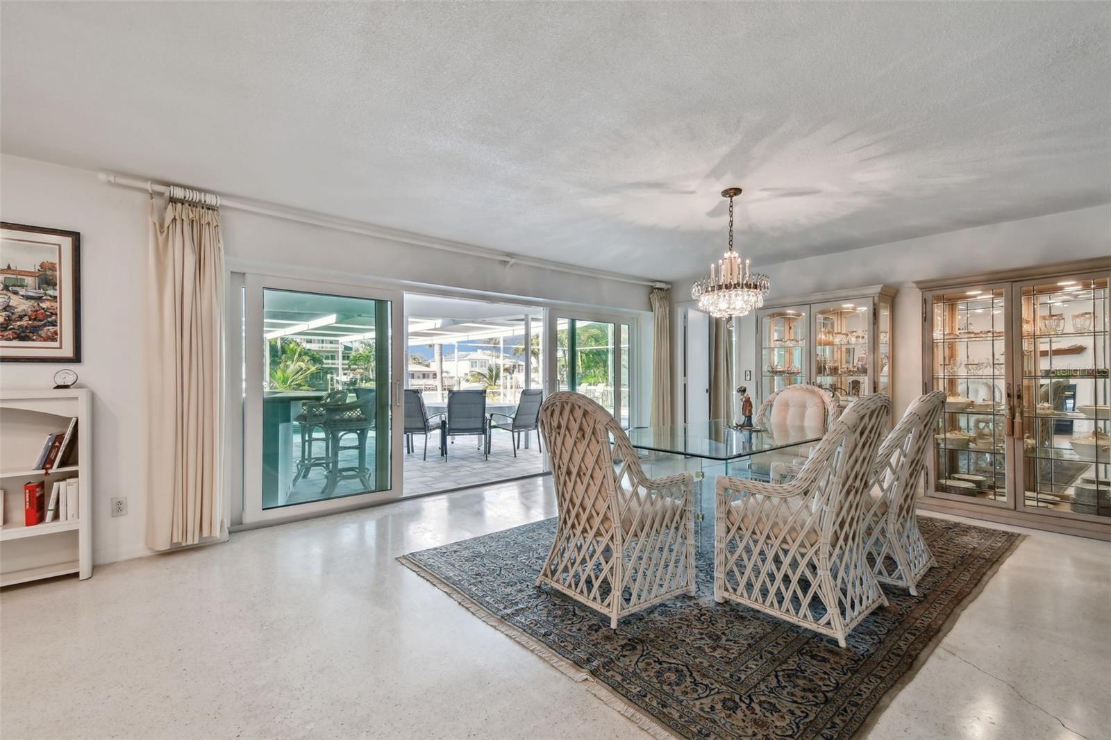 CAPRI ISLE - Residential