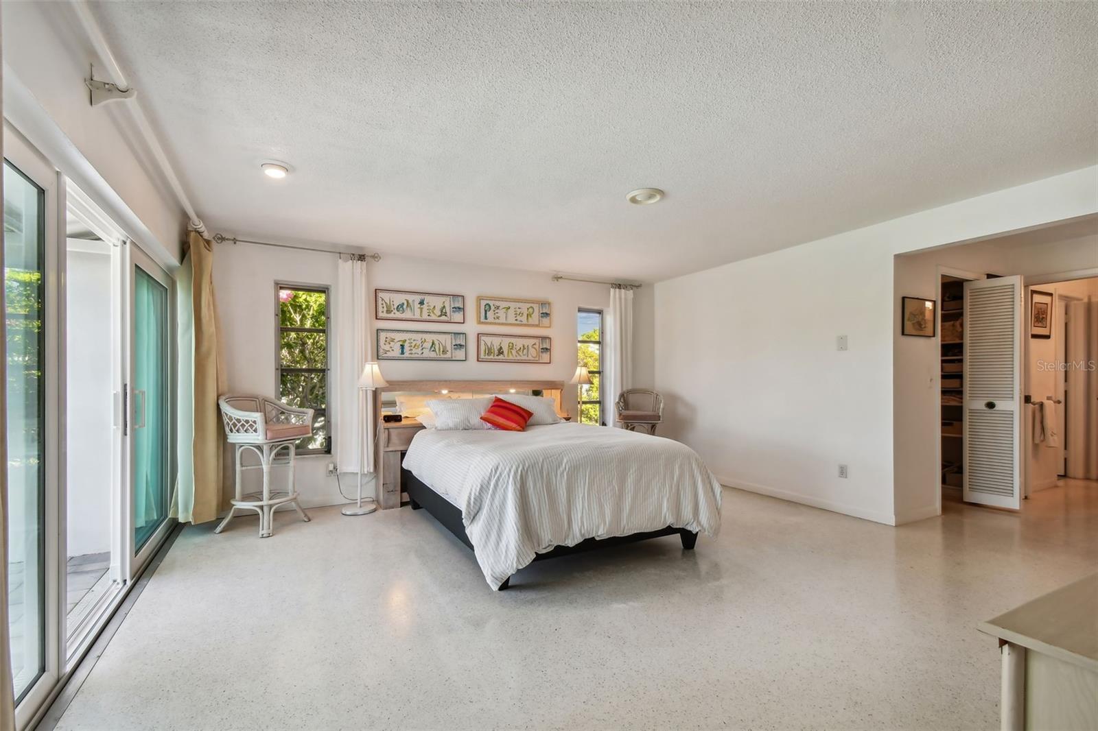 CAPRI ISLE - Residential