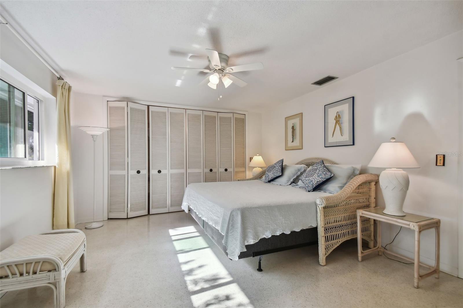CAPRI ISLE - Residential