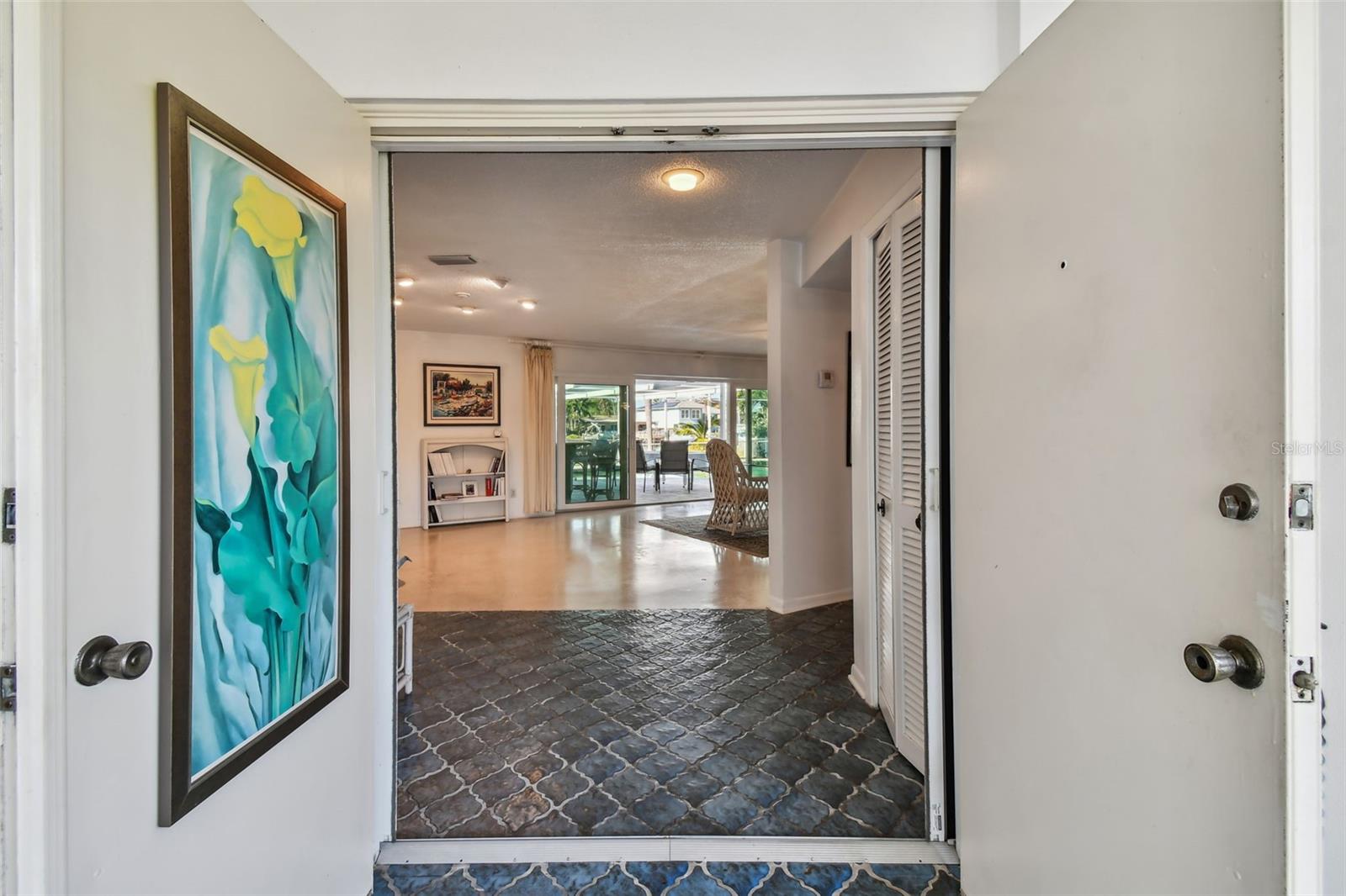 CAPRI ISLE - Residential