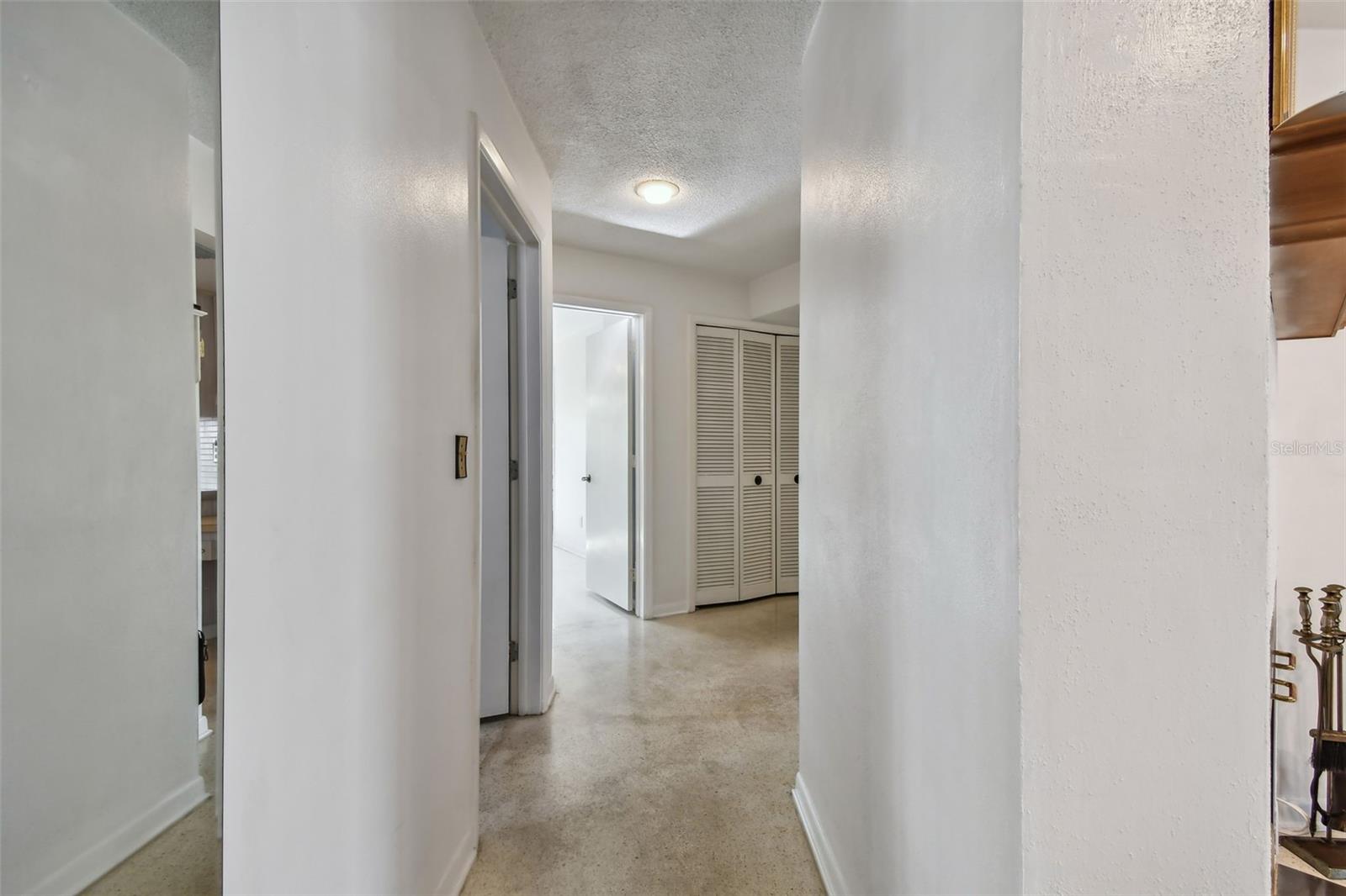 CAPRI ISLE - Residential