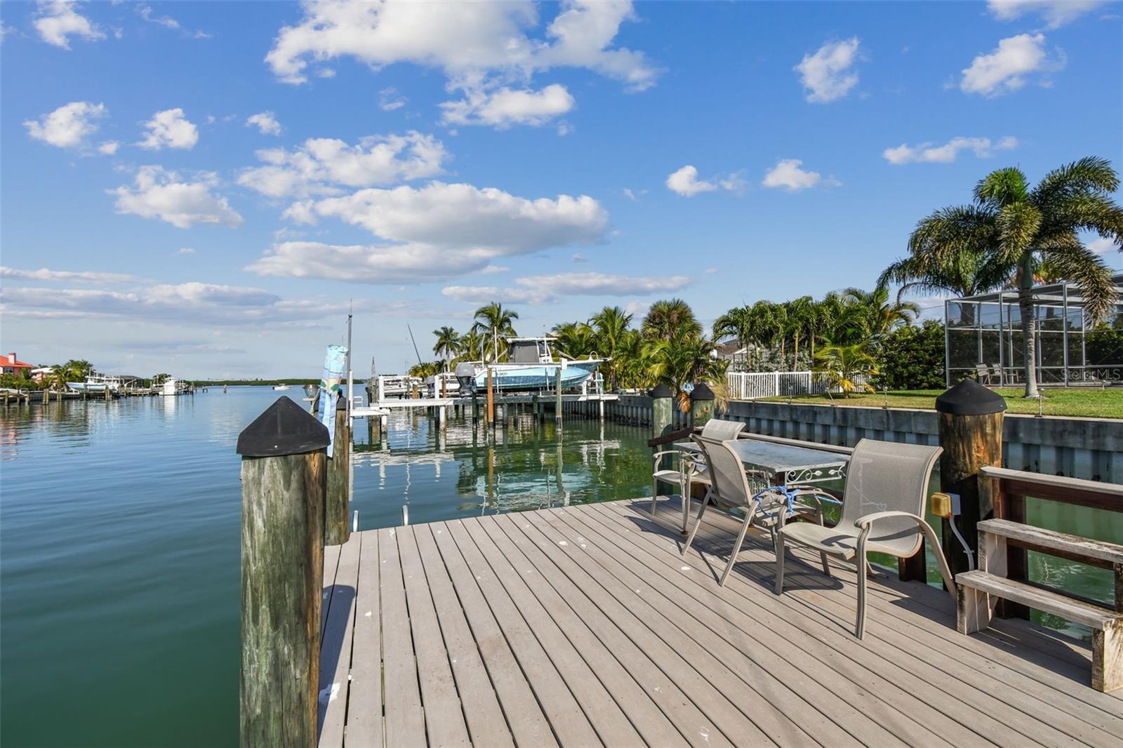 CAPRI ISLE - Residential