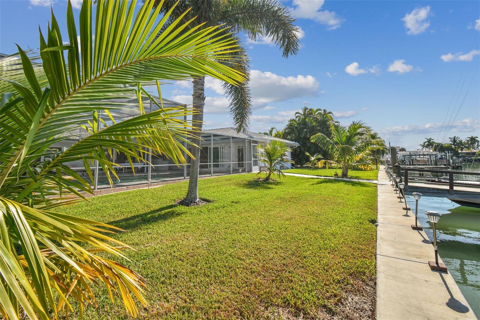 CAPRI ISLE - Residential
