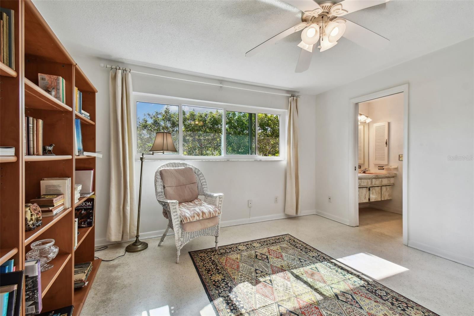 CAPRI ISLE - Residential