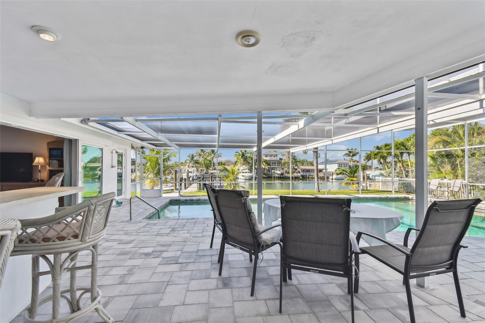 CAPRI ISLE - Residential