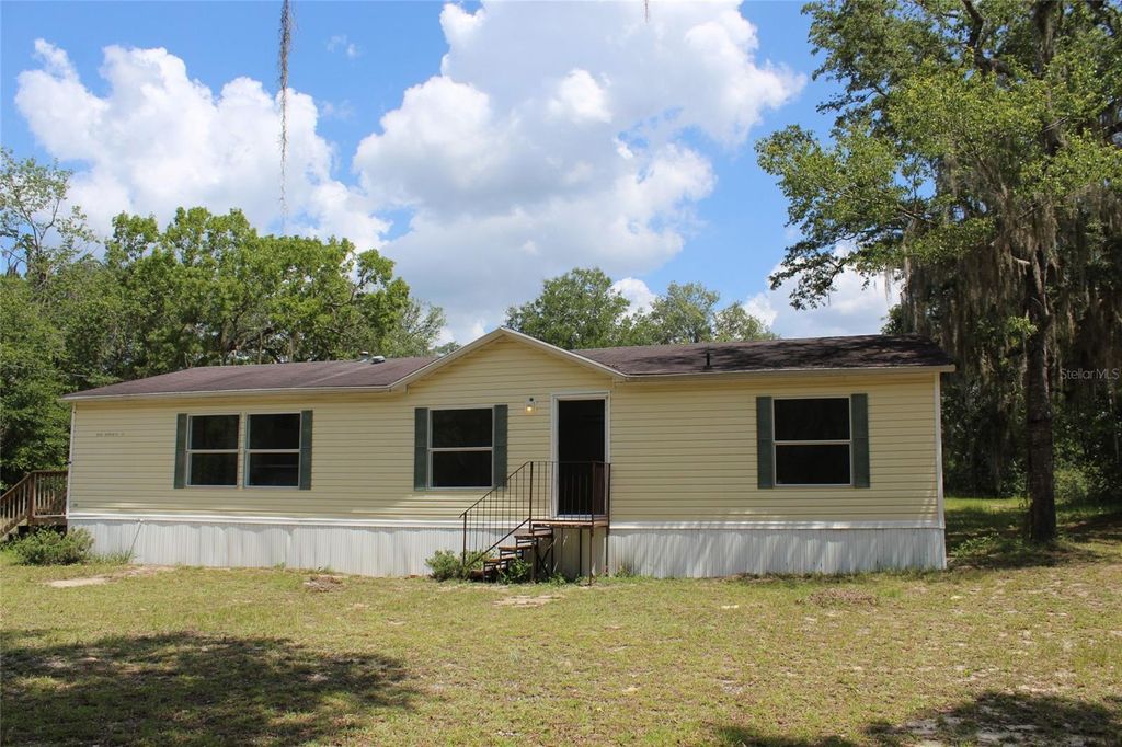 Photo of 112 Juniper Drive, Hawthorne, FL 32640 (MLS # OM727494)