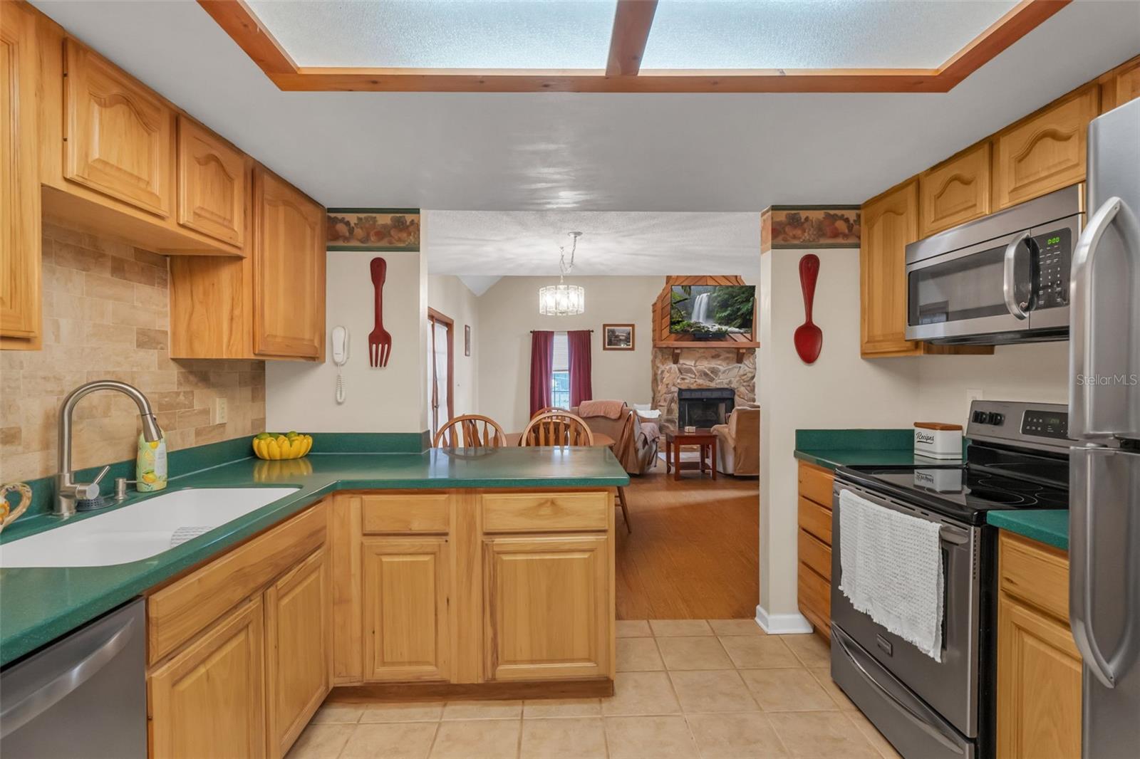 LAKE NELLIE SHORES - Residential