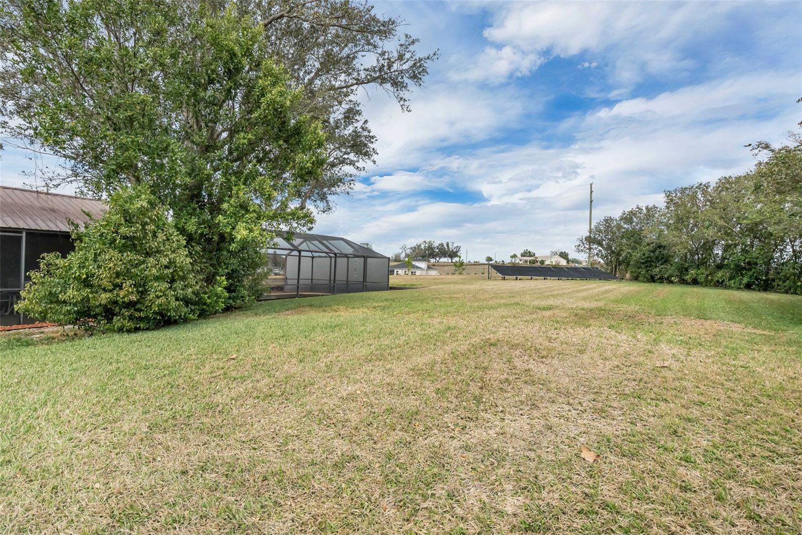 LAKE NELLIE SHORES - Residential