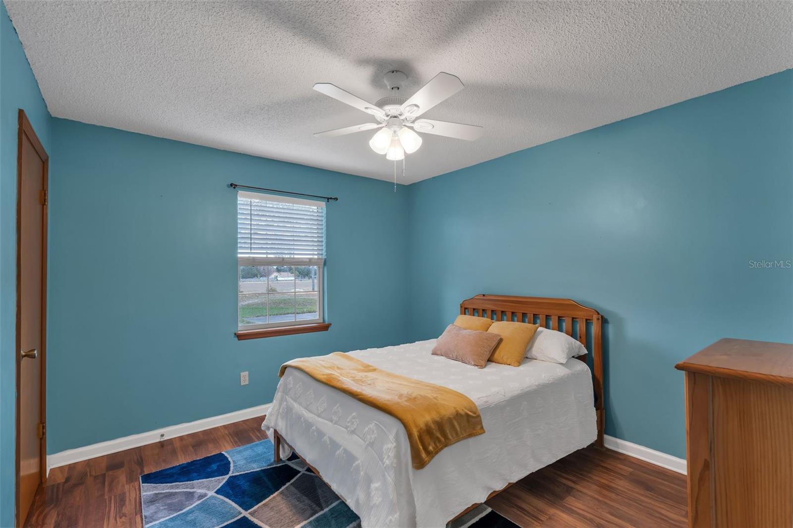 LAKE NELLIE SHORES - Residential