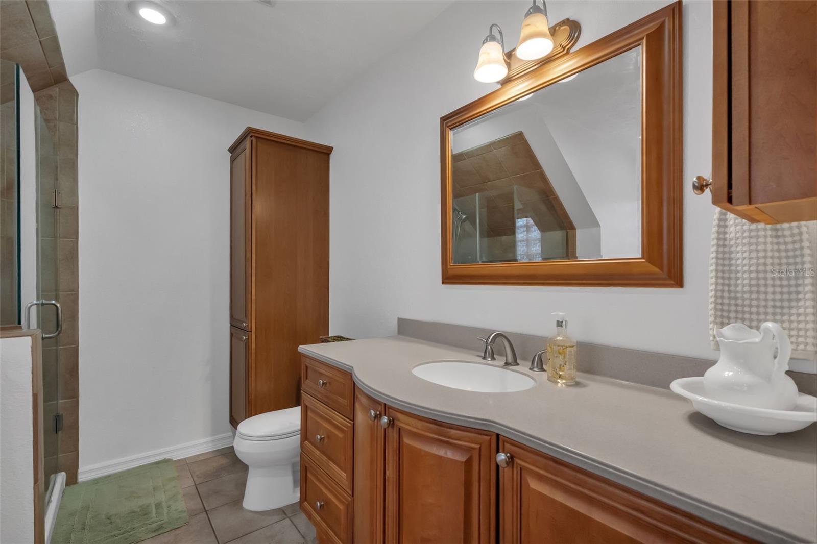 LAKE NELLIE SHORES - Residential