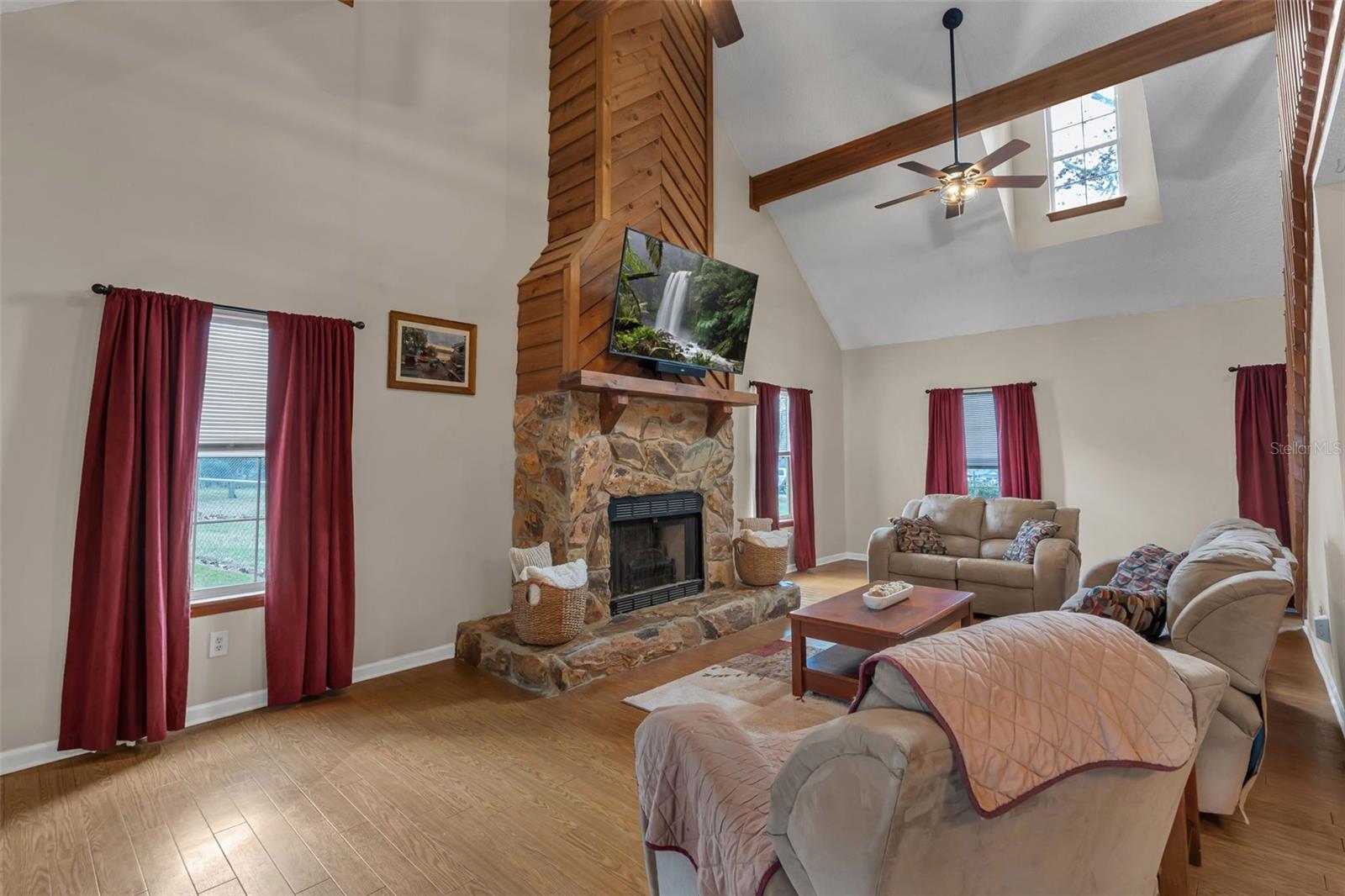 LAKE NELLIE SHORES - Residential