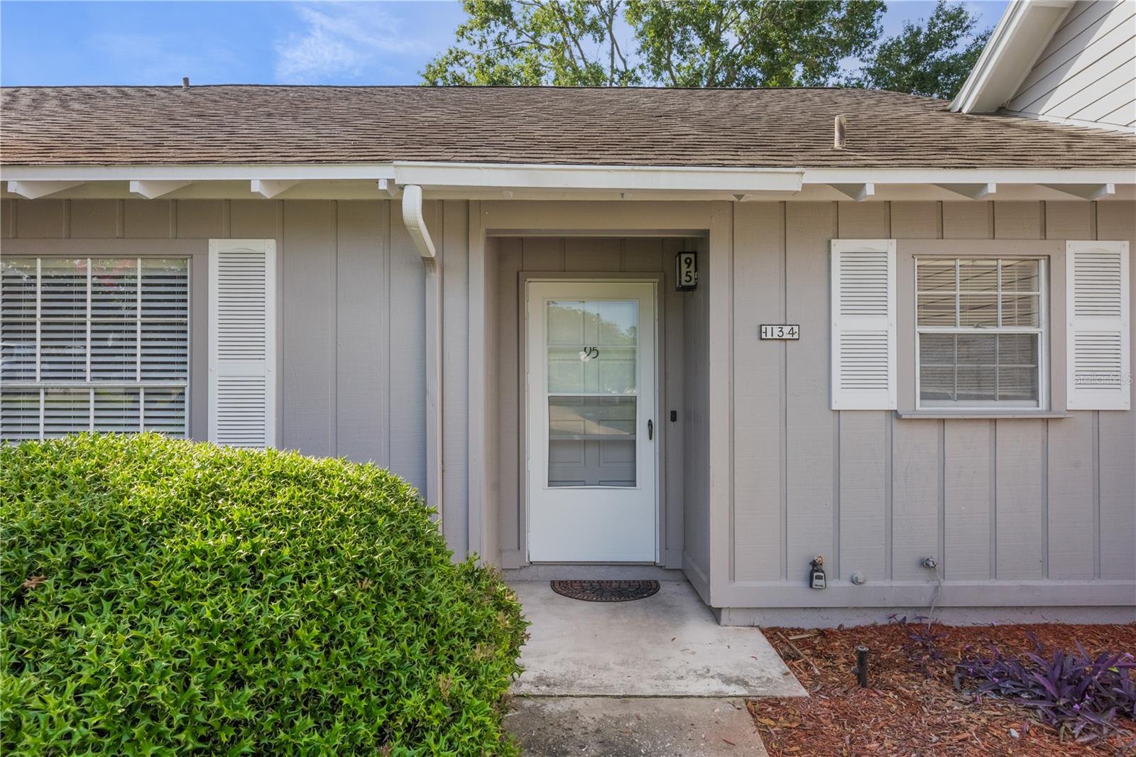 Tucked away in a serene community of Errol Estate, his beautifully 2-bedroom, 2-bathroom villa provides a harmonious balance of elegance, convenience, and easy-care living. Upon entering, you will be greeted by a spacious and bright floor plan featuring high vaulted ceilings and ample sunlight. Each of the spacious bedrooms includes its private bathroom, providing both comfort and privacy—ideal for families or hosting guests. The living area seamlessly transitions onto a screened-in patio, creating an optimal space to savor the serene surroundings without the disturbance of insects. The home is located within Errol Club Villas and is surrounded by the serene Lake Alden, which is abundant with native birdlife and natural beauty. Additionally, the condo association takes care of all exterior maintenance, lawn care, and pest control, allowing residents to enjoy a worry-free lifestyle in a well-maintained environment.