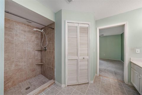 A home in APOPKA