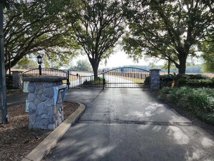 STONEGATE - Residential