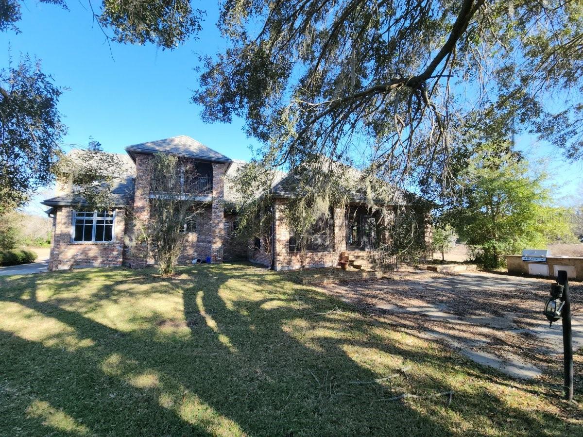 STONEGATE - Residential