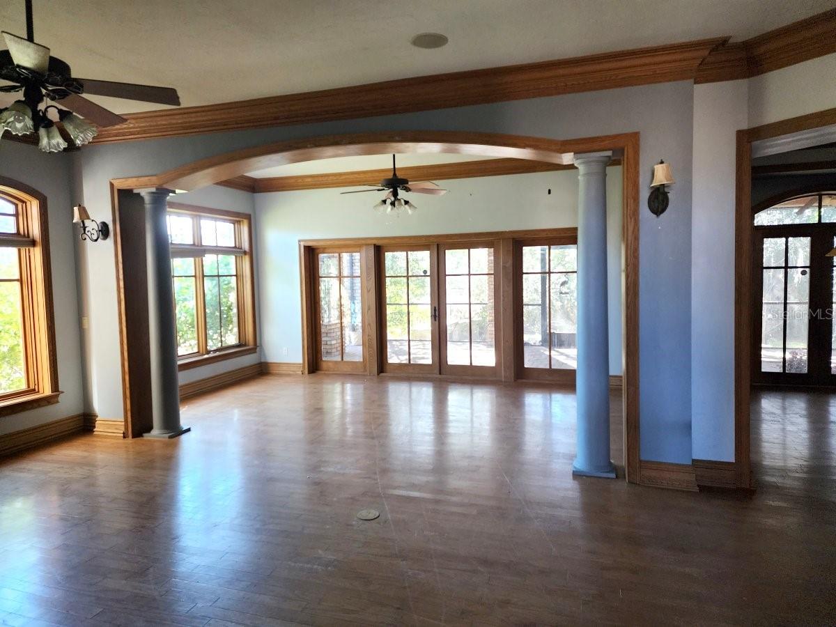 STONEGATE - Residential