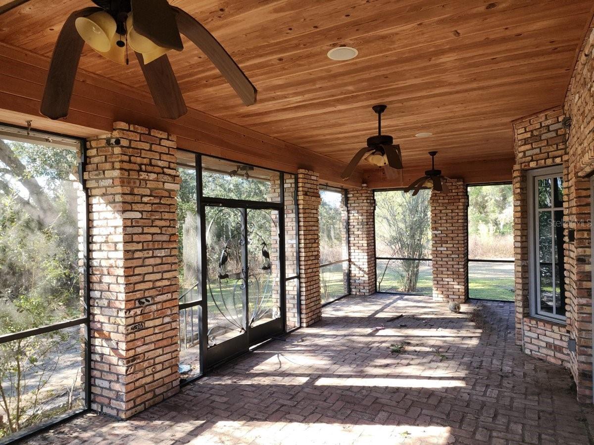 STONEGATE - Residential