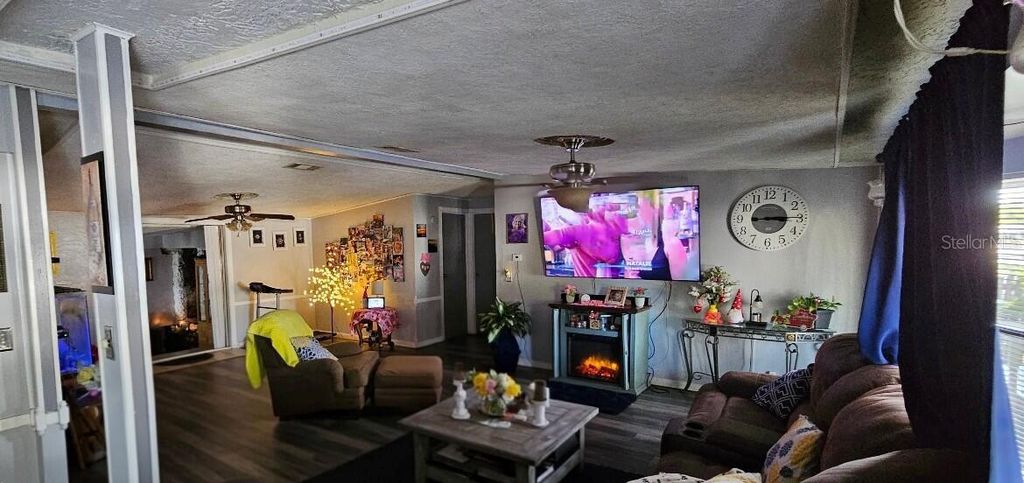 Photo of 5040 70th Avenue N, Pinellas Park, FL 33781 (MLS # O6386909)