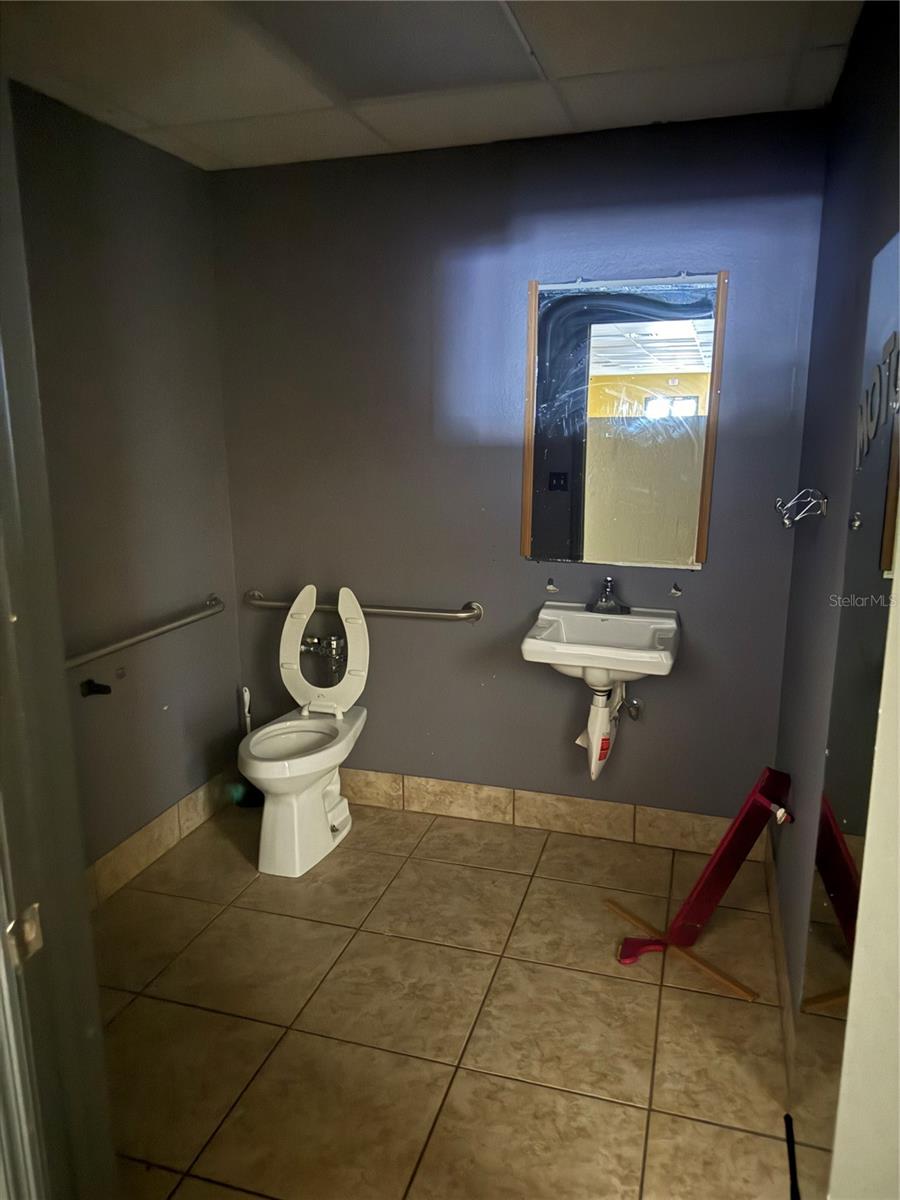 PORT CHARLOTTE SEC 003 - Commercial Sale