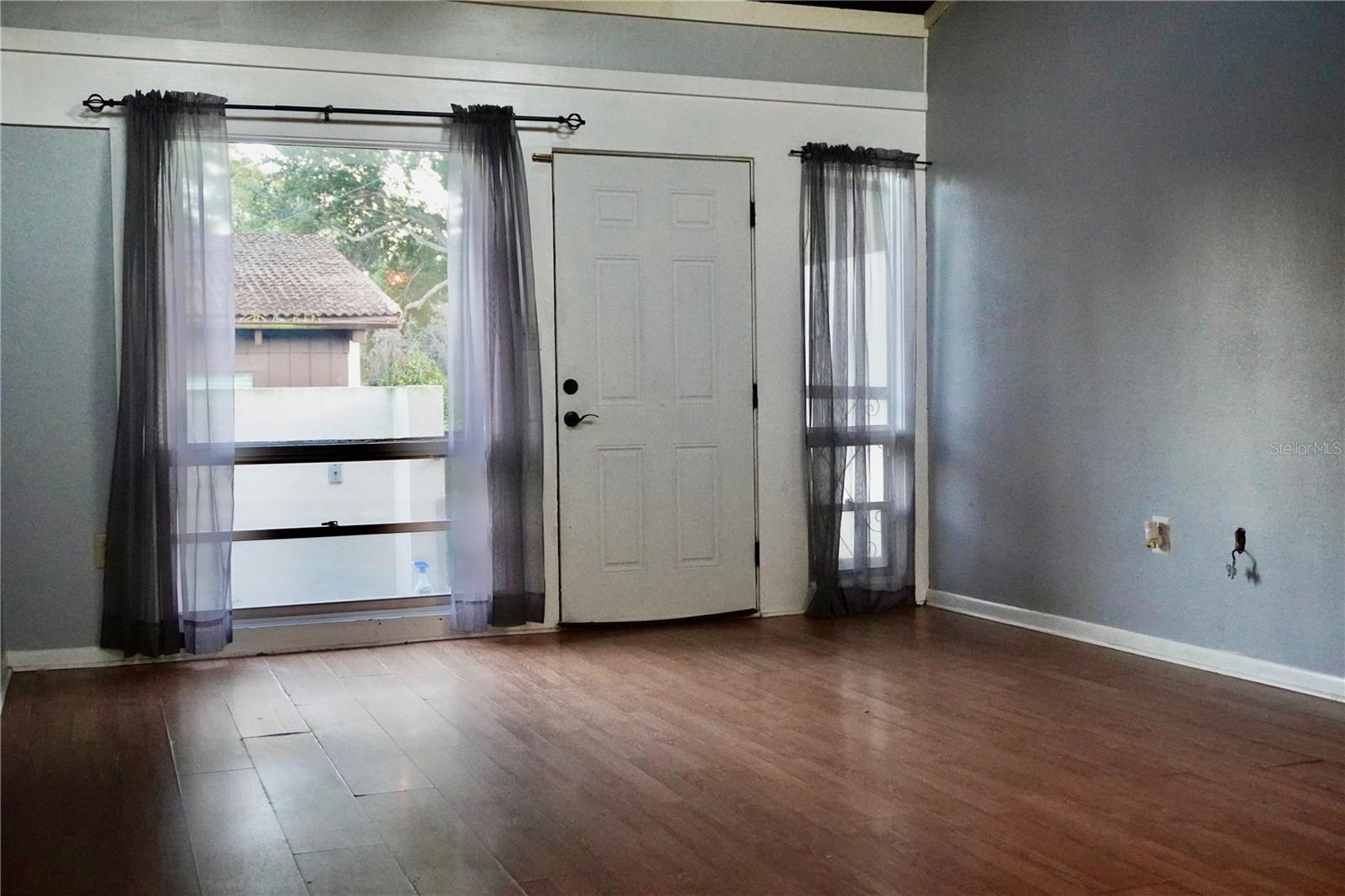 CASA LOMA CONDO - Residential