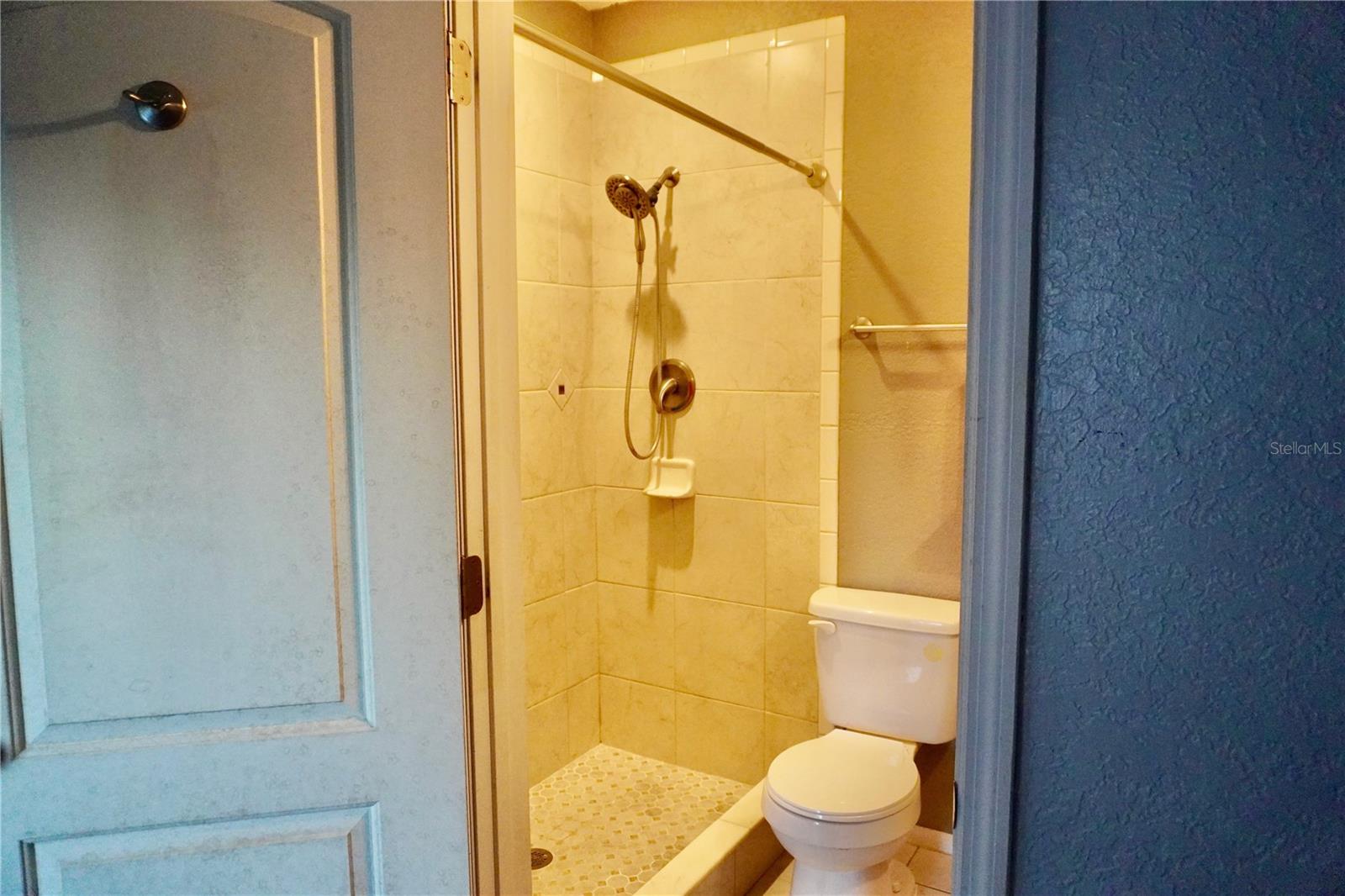 CASA LOMA CONDO - Residential