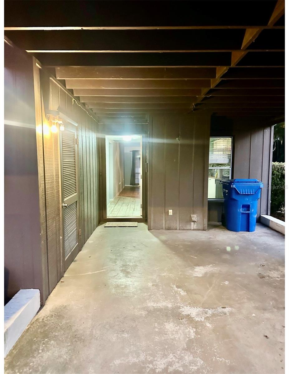 CASA LOMA CONDO - Residential