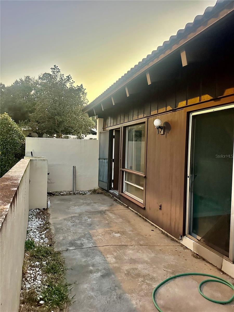 CASA LOMA CONDO - Residential