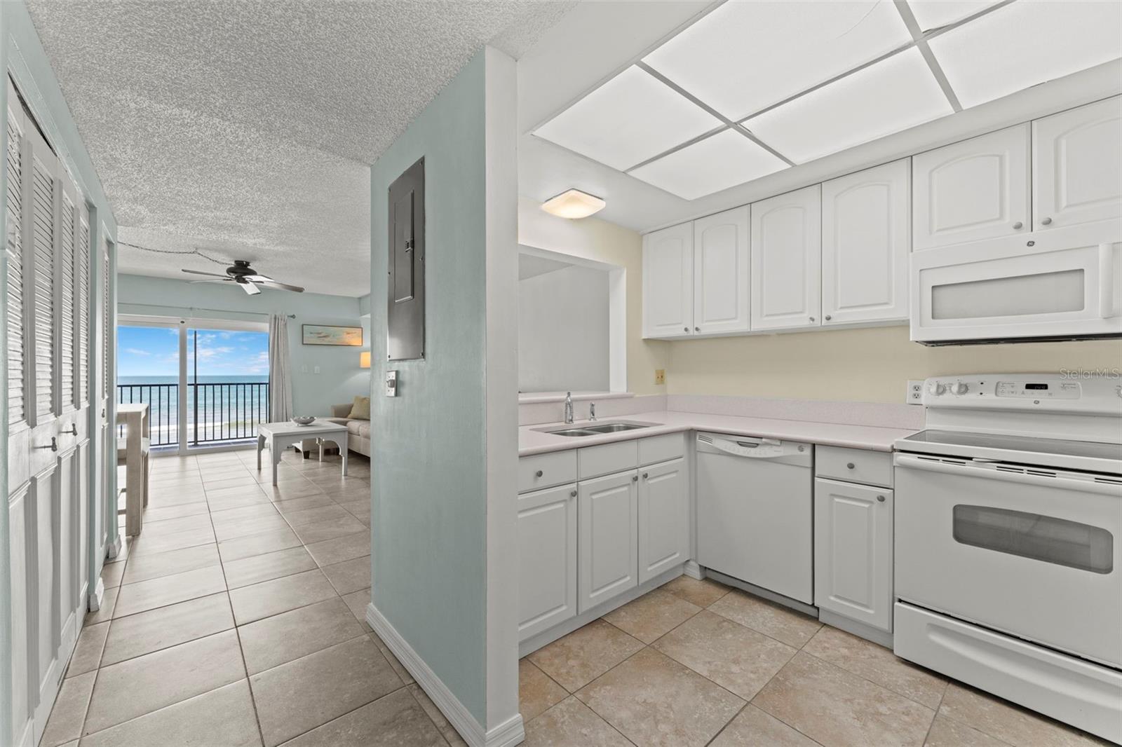 199 HIGHWAY A1A B210