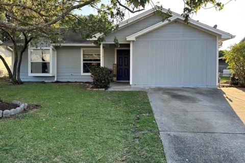 A home in WINTER HAVEN