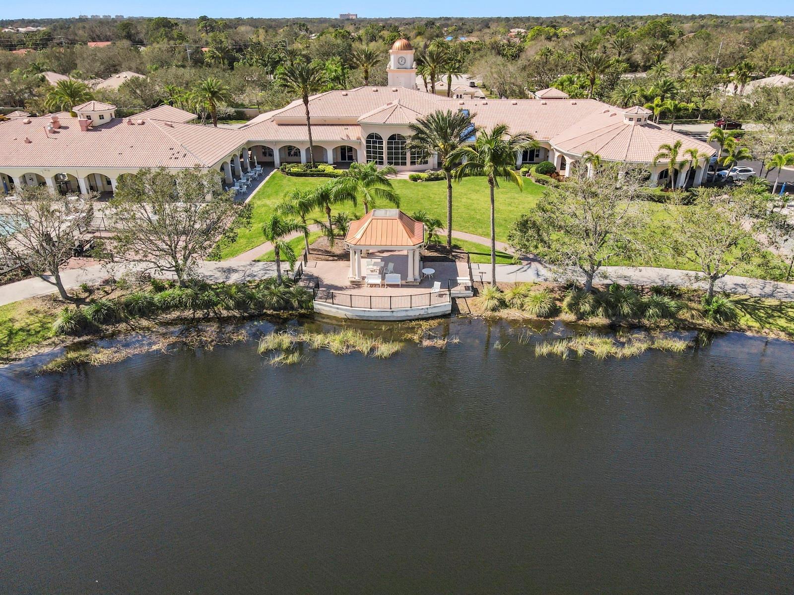 VILLAGEWALK - Residential