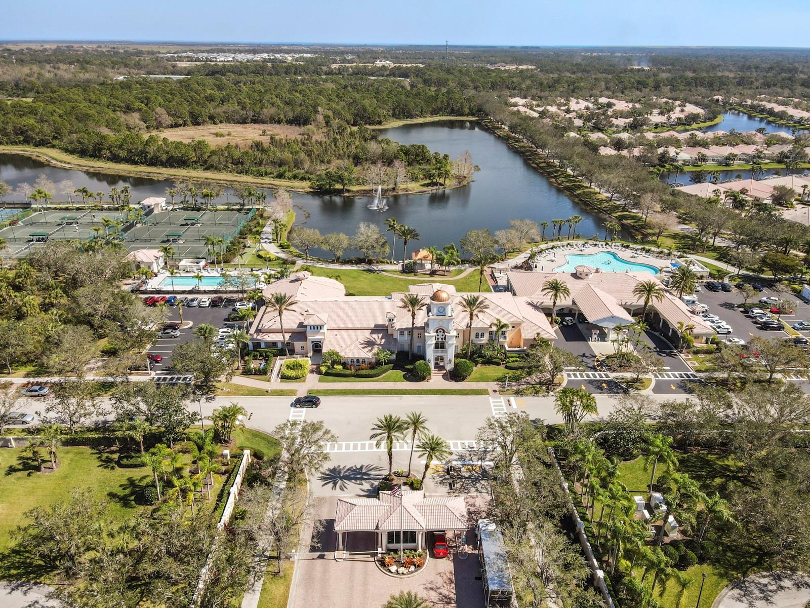 VILLAGEWALK - Residential