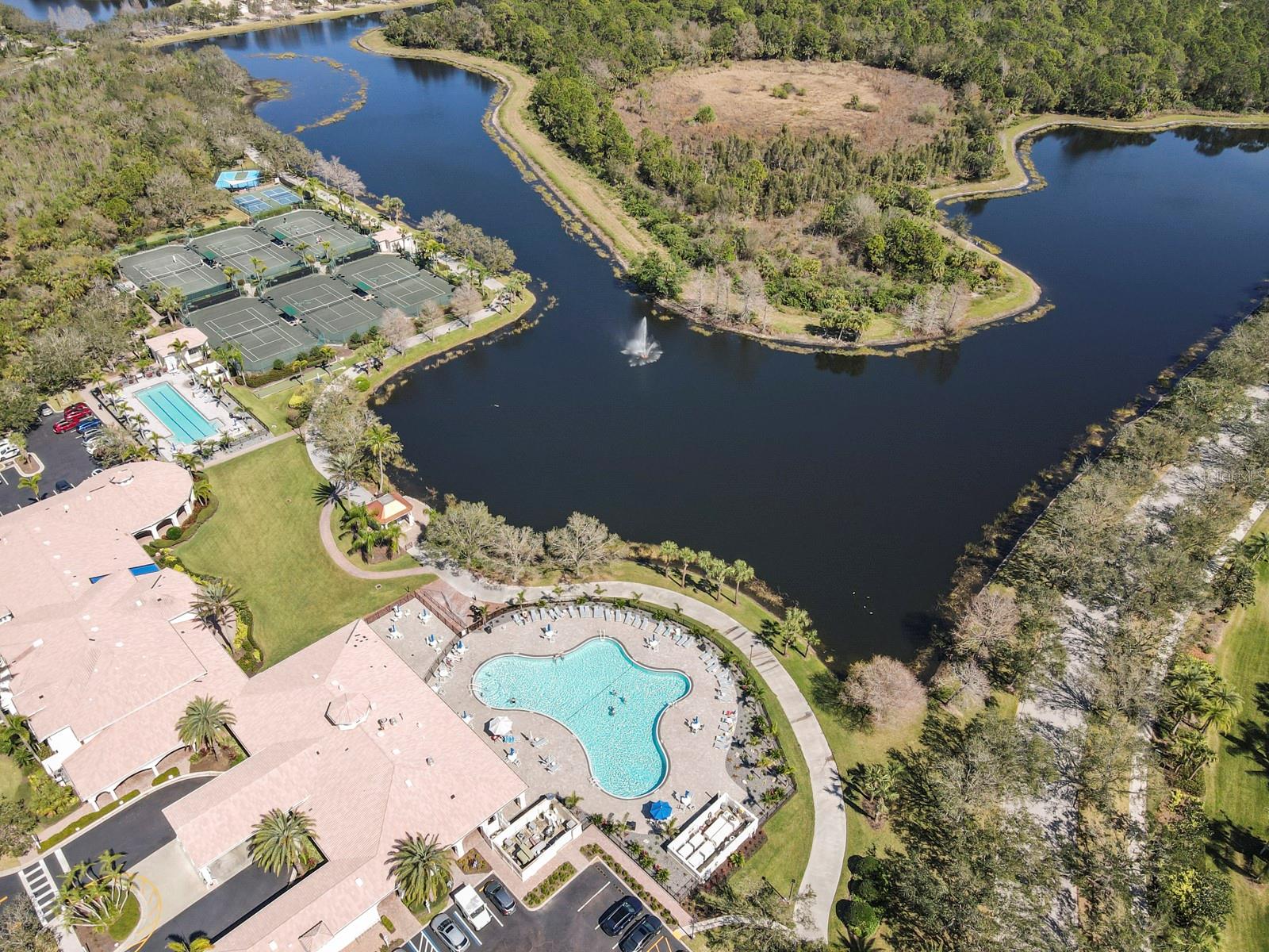 VILLAGEWALK - Residential