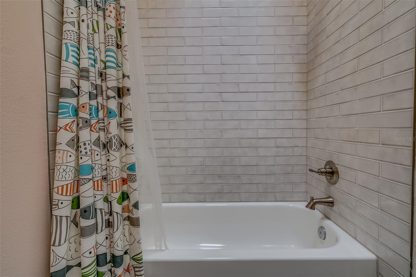 CURLEW LANDINGS SOUTH - Residential Lease