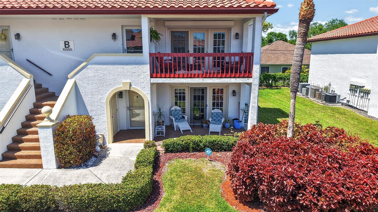 10550 VILLAGE DRIVE 104