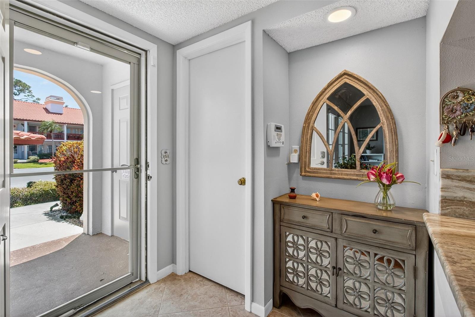 10550 VILLAGE DRIVE 104