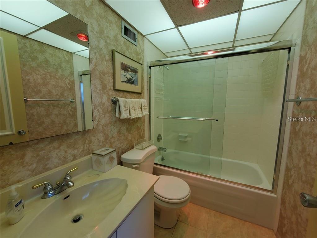 PRIVATEER NORTH - Residential Lease