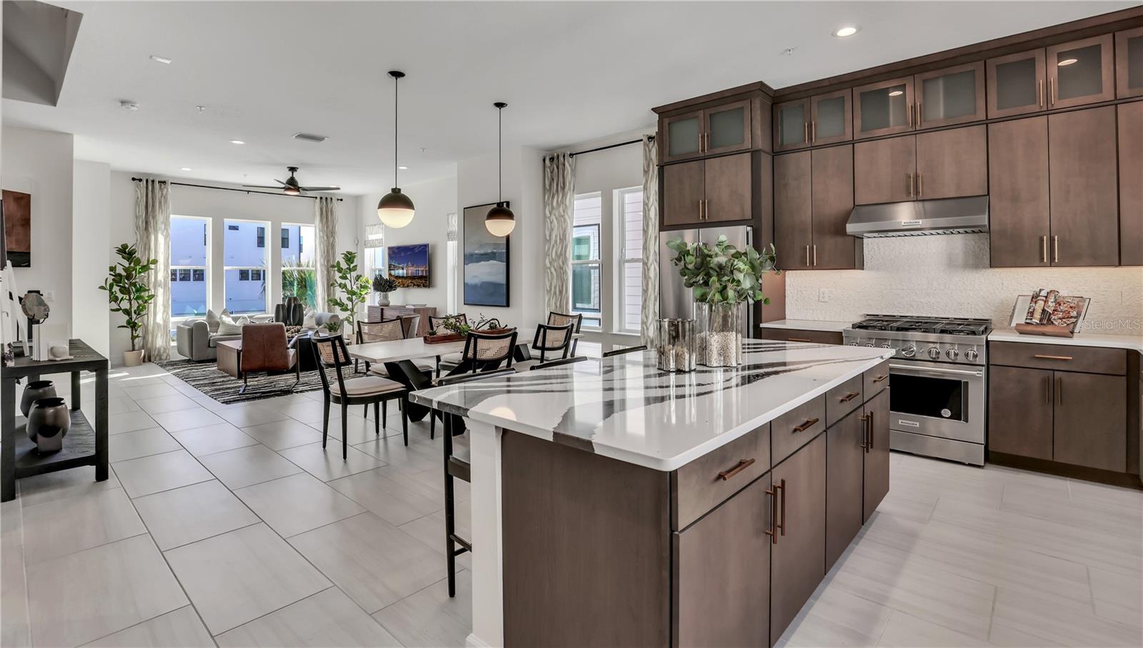 2269 VALENTINE ALLEY