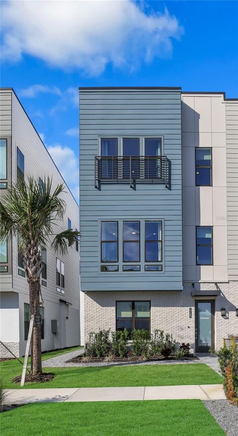 Photo of 2269 Valentine Alley, Orlando, FL 32804 (MLS # O6341104)