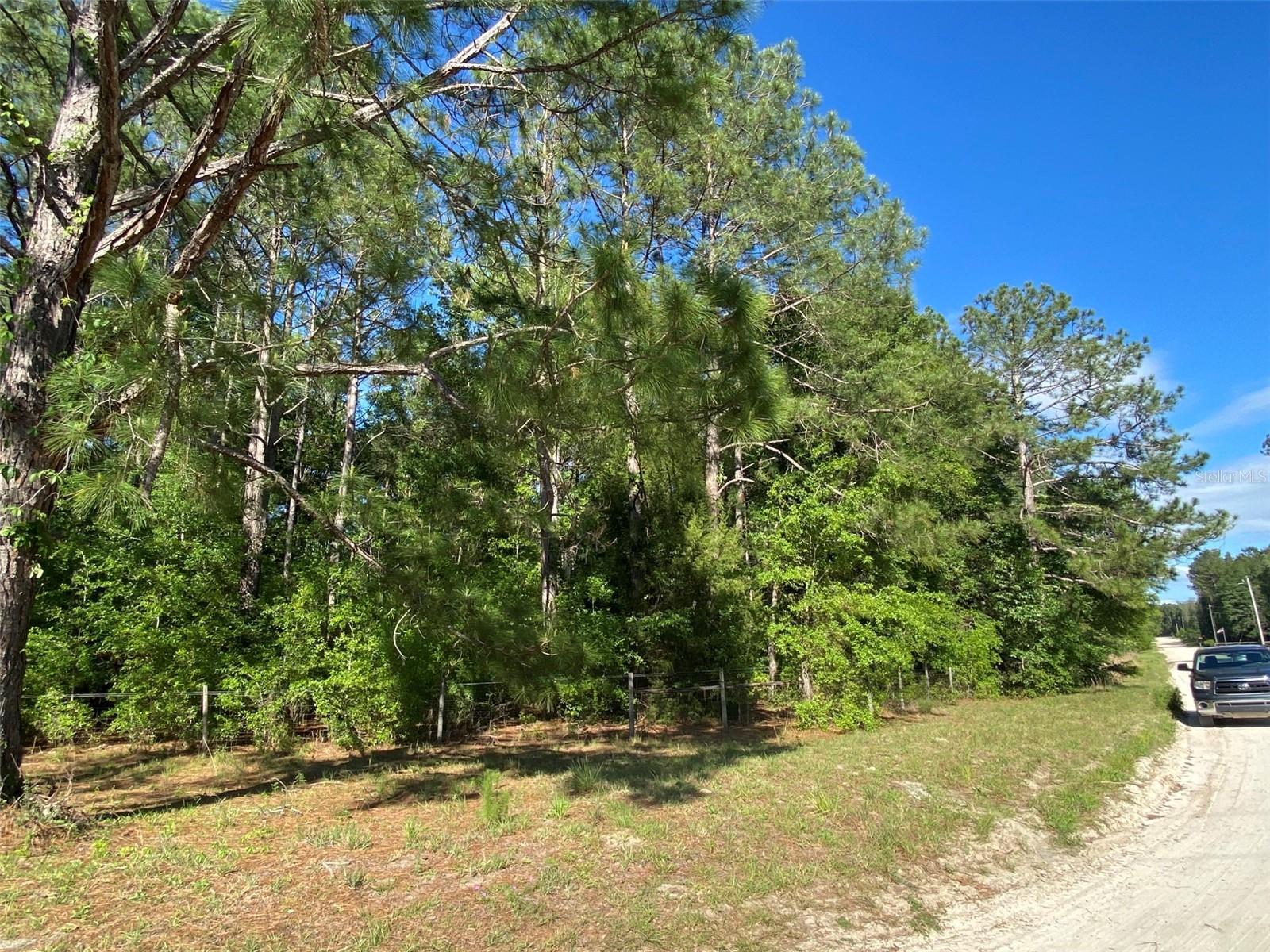 ARROW HEAD ACRES - Land