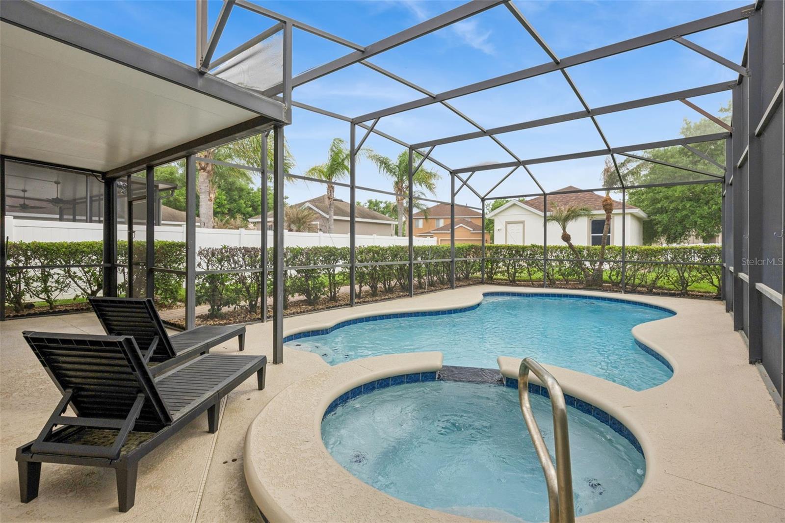 SIGNATURE LAKES PRCL 01C - Residential