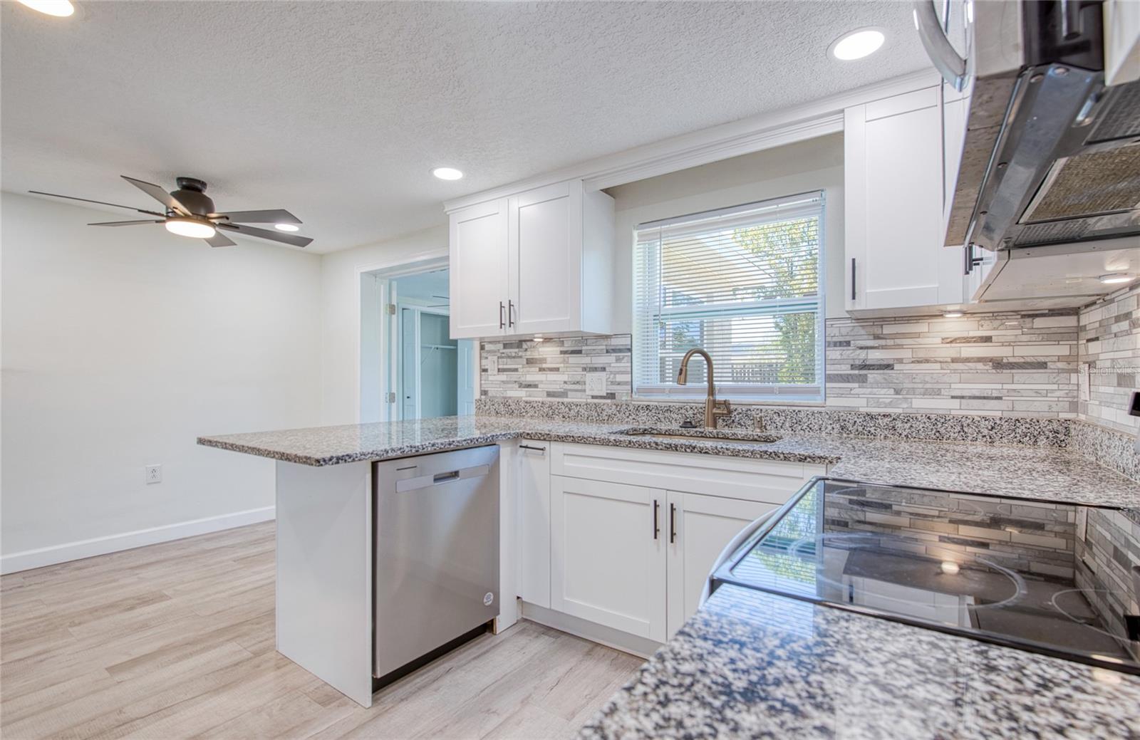 HOLIDAY LAKE ESTATES - Residential