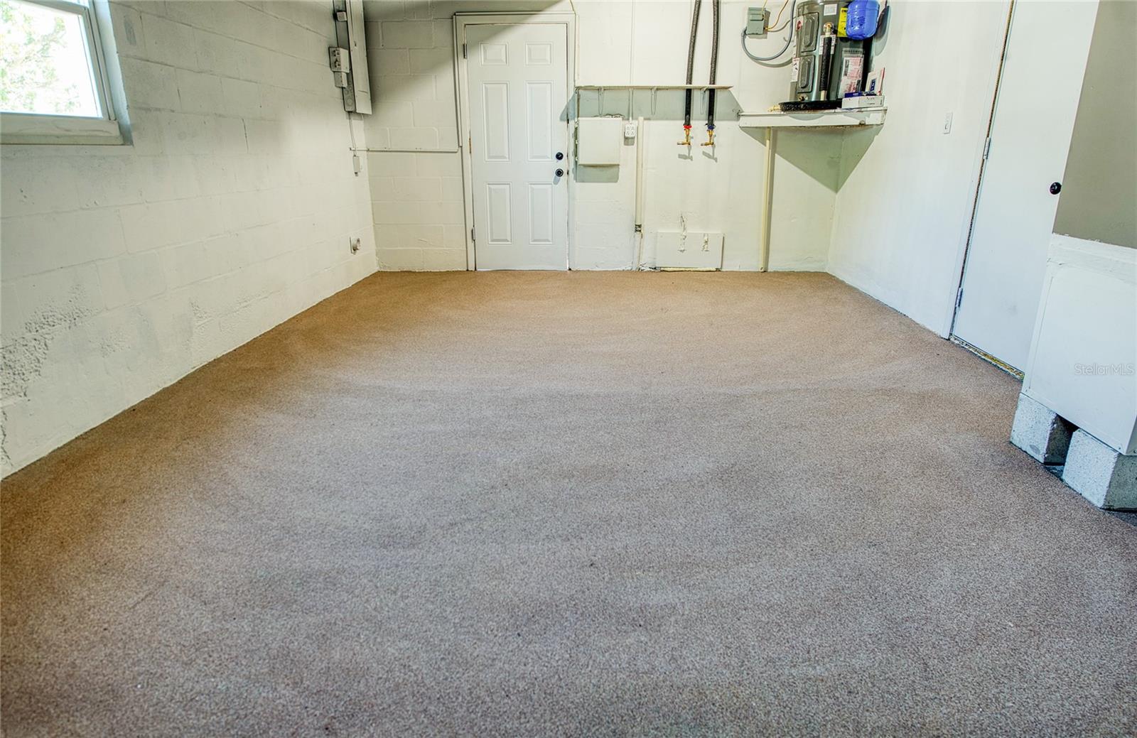 HOLIDAY LAKE ESTATES - Residential