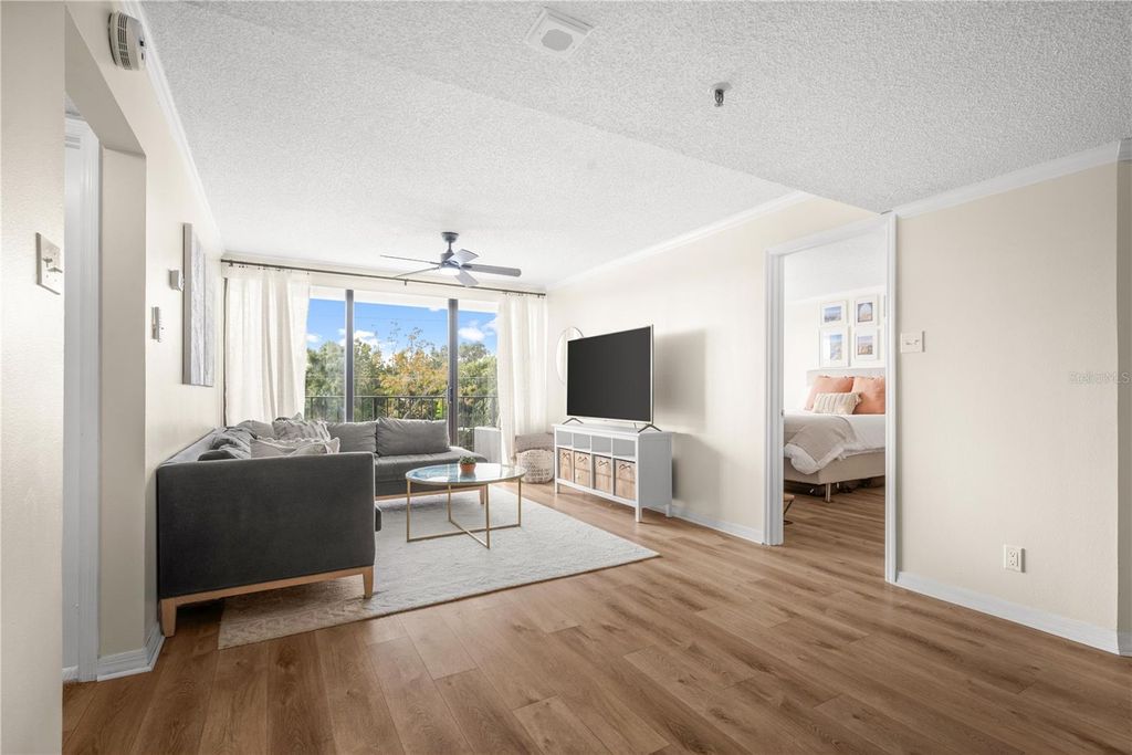 Photo of 3211 W Swann Avenue #408, Tampa, FL 33609 (MLS # V4945519)