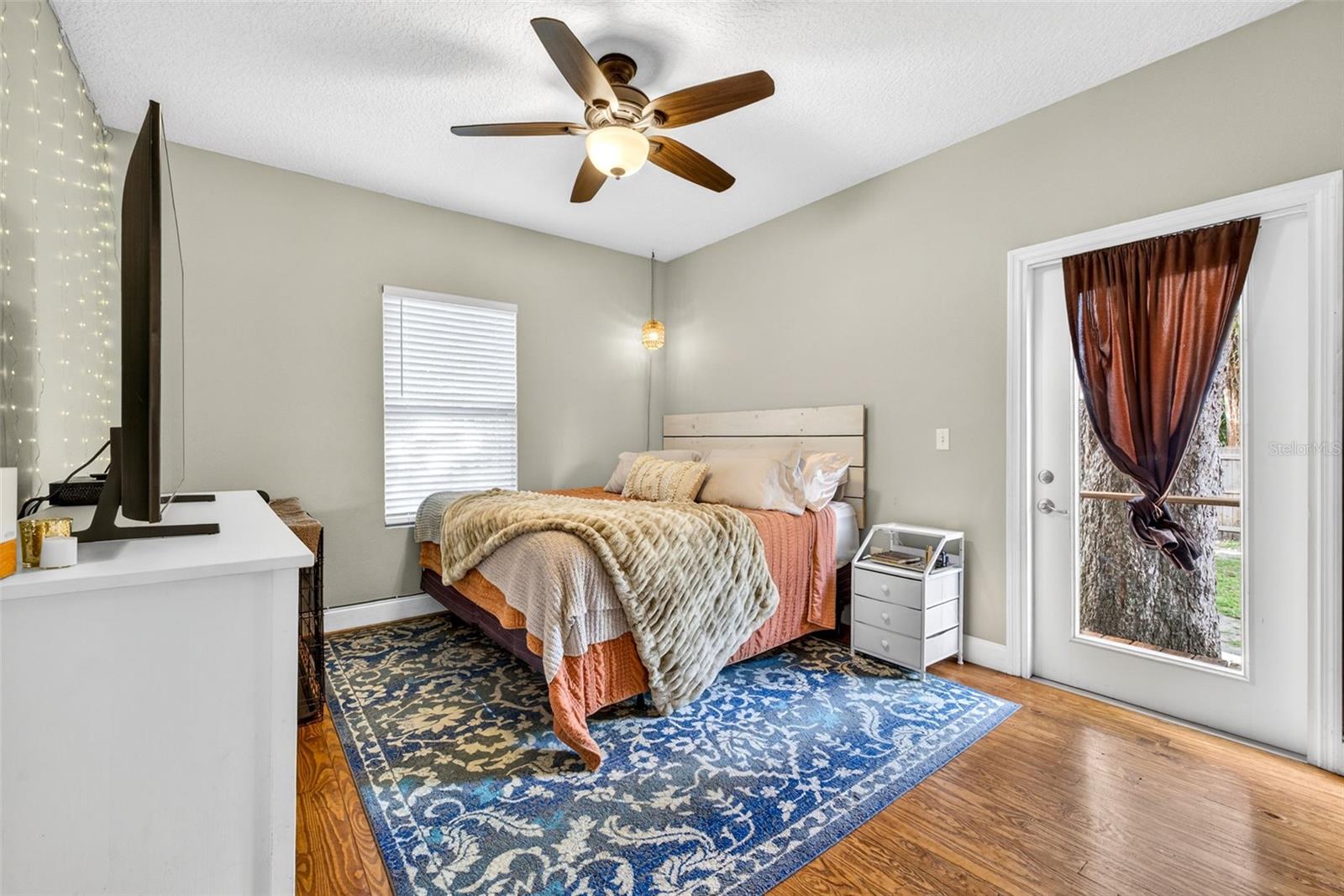 MEADOWBROOK - Residential