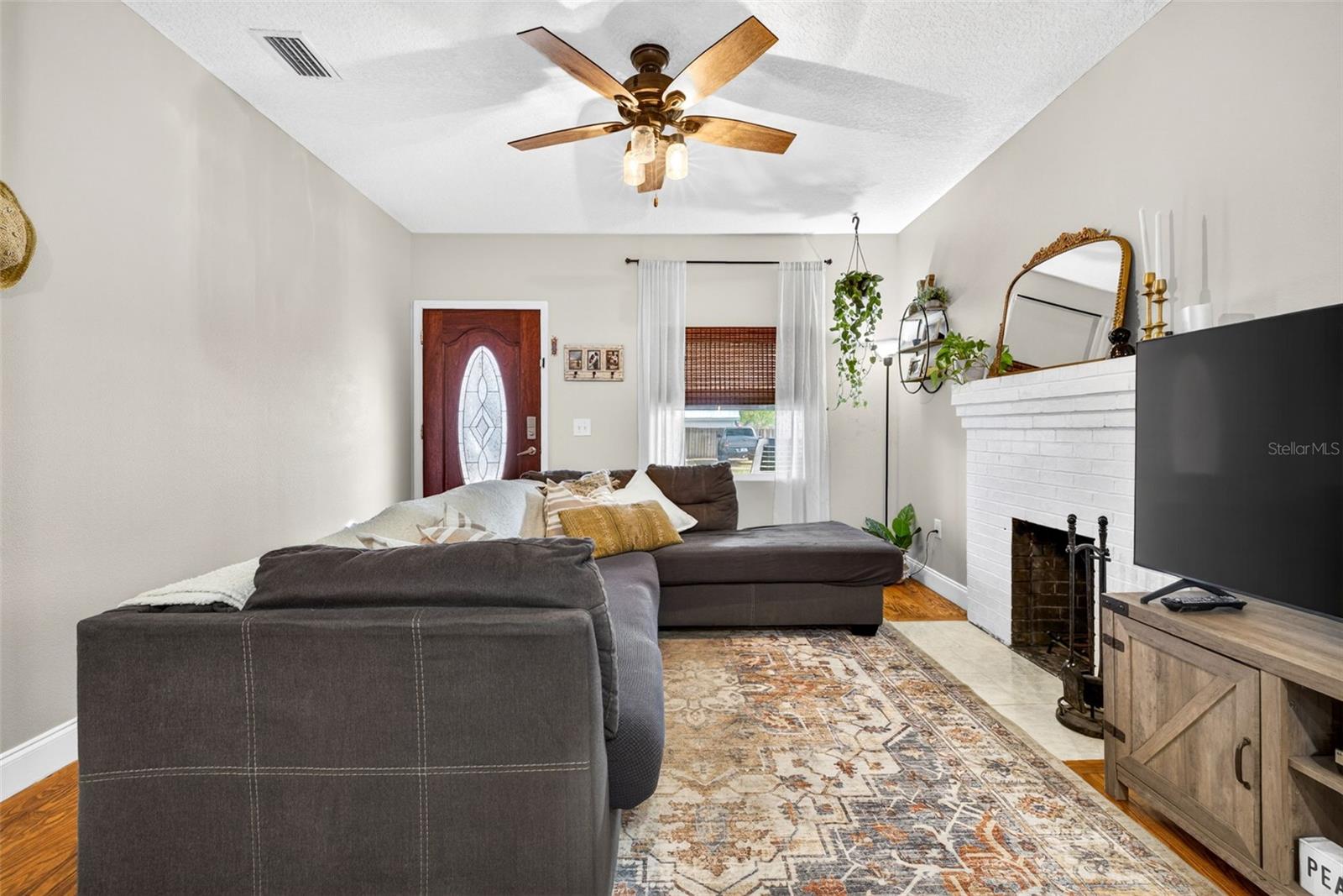MEADOWBROOK - Residential