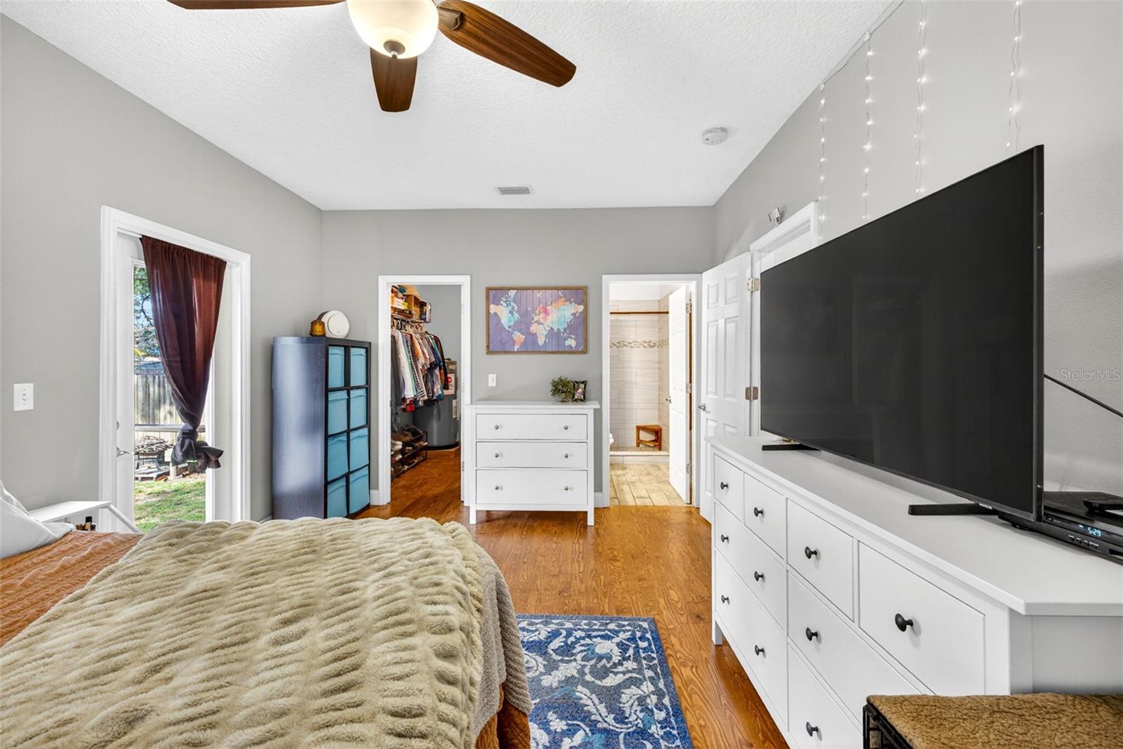 MEADOWBROOK - Residential